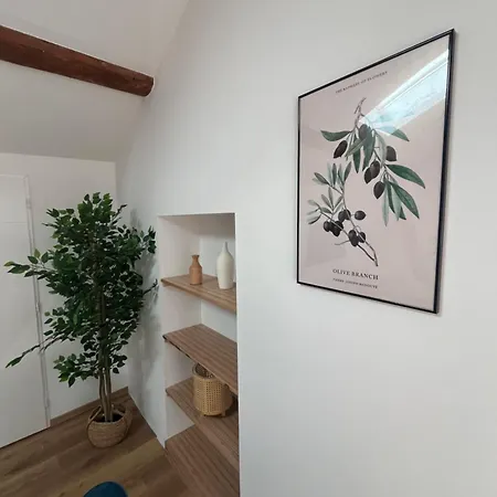 Apartment Louis Xiii, Le Somail. Ginestas